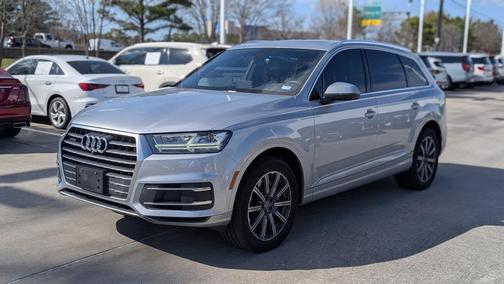 2019 Audi Q7 45 Premium Plus