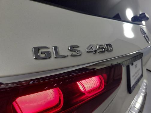 2024 Mercedes-Benz GLS 450 4MATIC