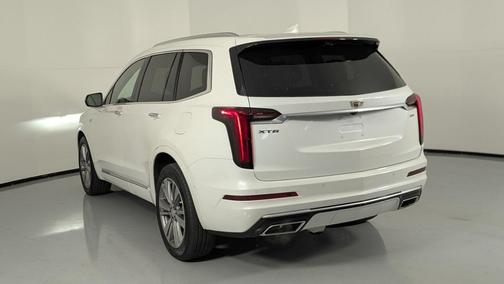 2023 Cadillac XT6 Premium Luxury FWD