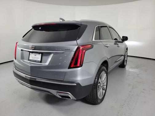 Argent Silver Metallic 2024 Cadillac XT5 Premium Luxury