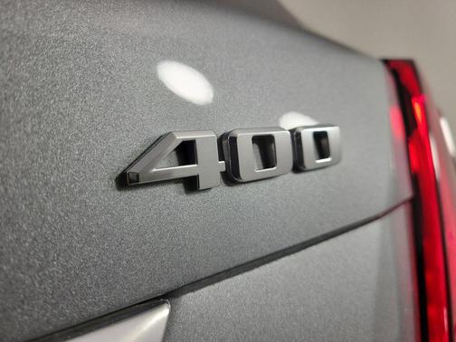 Argent Silver Metallic 2024 Cadillac XT5 Premium Luxury