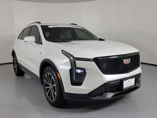 Crystal White Tricoat 2024 Cadillac XT4 Sport