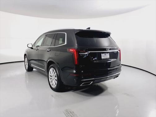 2022 Cadillac XT6 Premium Luxury FWD