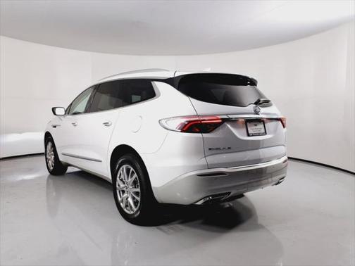 2023 Buick Enclave Essence FWD