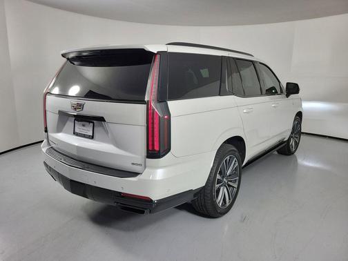 Crystal White Tricoat 2025 Cadillac Escalade Sport