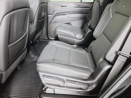 2022 Cadillac Escalade Sport