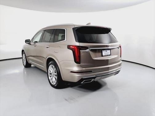 2022 Cadillac XT6 Premium Luxury FWD
