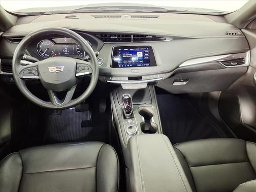 2022 Cadillac XT4 Luxury