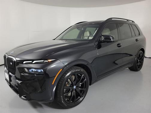 2025 BMW X7 M60i