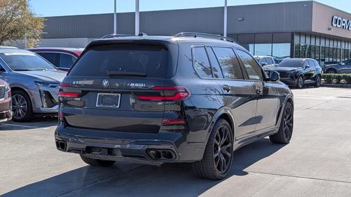2025 BMW X7 M60i