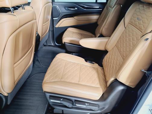 2023 Cadillac Escalade ESV Premium Luxury