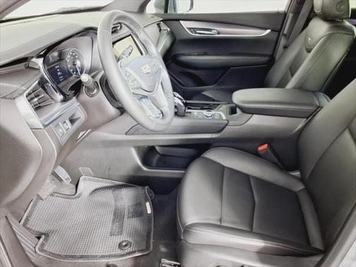 2024 Cadillac XT5 Luxury