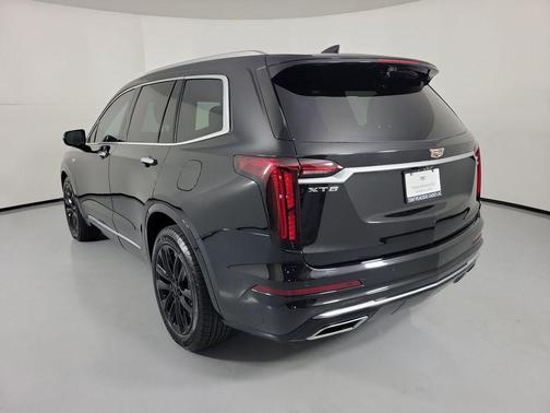 2023 Cadillac XT6 Premium Luxury FWD