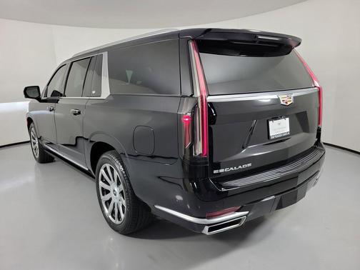 2023 Cadillac Escalade ESV Premium Luxury Platinum