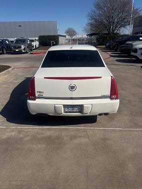 2010 Cadillac DTS Luxury Collection