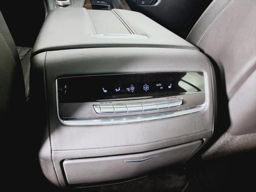 2022 Cadillac Escalade ESV Premium Luxury Platinum