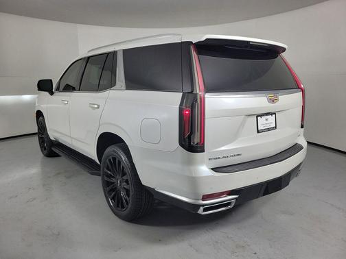 Crystal White Tricoat 2021 Cadillac Escalade Luxury