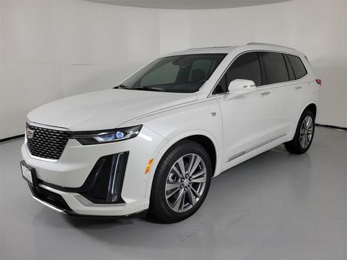 2025 Cadillac XT6 Premium Luxury FWD