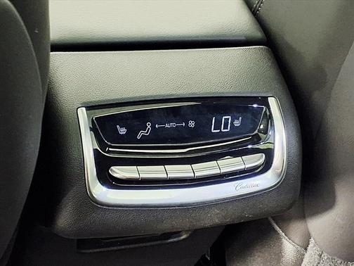2025 Cadillac XT6 Premium Luxury FWD