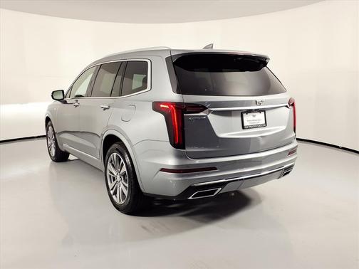 2025 Cadillac XT6 Premium Luxury FWD