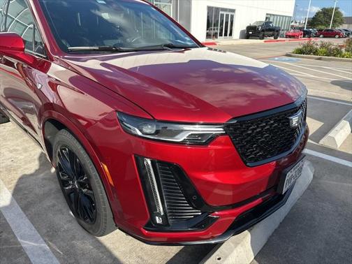 2022 Cadillac XT6 Premium Luxury FWD