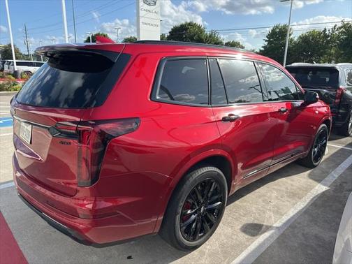 2022 Cadillac XT6 Premium Luxury FWD
