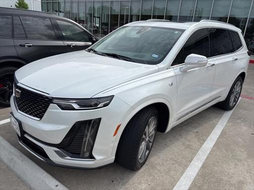 2022 Cadillac XT6 Premium Luxury FWD