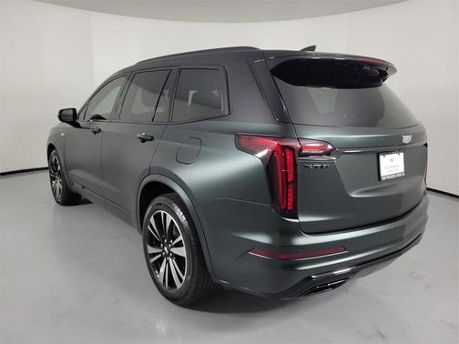 2023 Cadillac XT6 Premium Luxury FWD