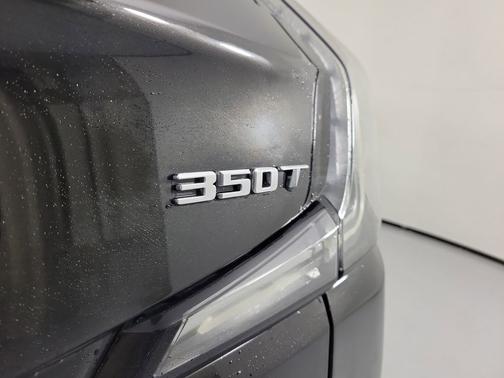 Stellar Black Metallic 2021 Cadillac XT4 Sport