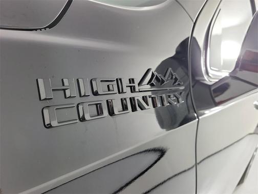 2024 Chevrolet Tahoe 4WD High Country