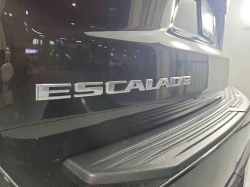 2023 Cadillac Escalade Premium Luxury Platinum