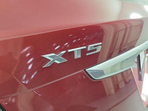 Radiant Red Tintcoat 2023 Cadillac XT5 Luxury