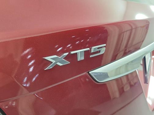 Radiant Red Tintcoat 2023 Cadillac XT5 Luxury