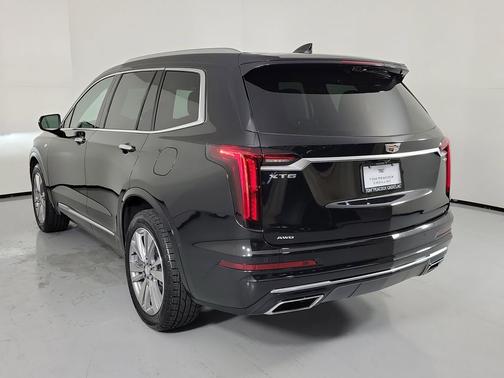 Stellar Black Metallic 2024 Cadillac XT6 Premium Luxury