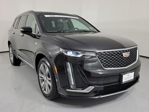 Stellar Black Metallic 2024 Cadillac XT6 Premium Luxury