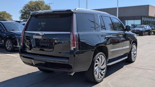 2018 Cadillac Escalade Luxury