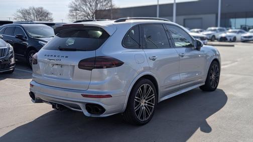 2016 Porsche Cayenne GTS