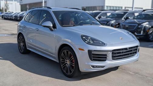2016 Porsche Cayenne GTS