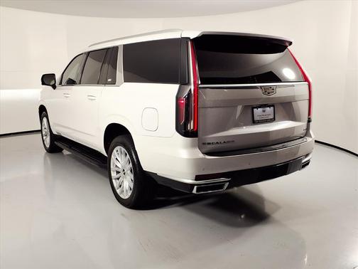 2023 Cadillac Escalade ESV Luxury