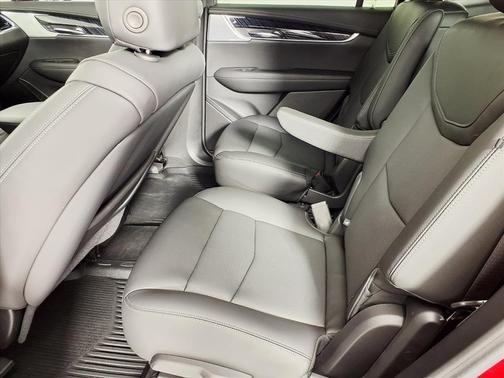 2024 Cadillac XT6 Premium Luxury FWD