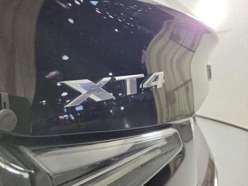 2023 Cadillac XT4 Sport