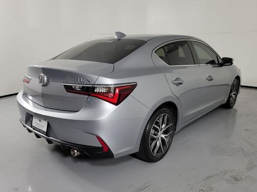 Lunar Silver Metallic 2022 Acura ILX Base