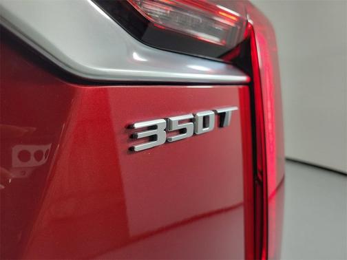 2025 Cadillac XT6 Luxury FWD