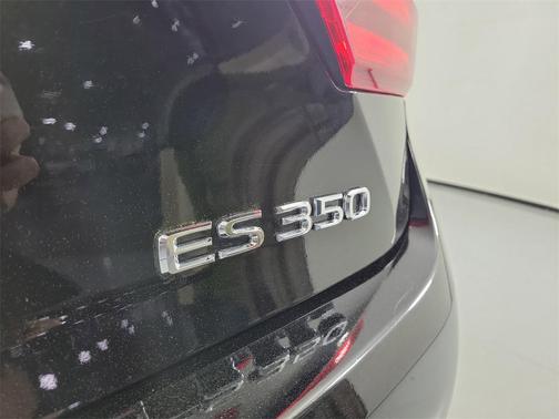 2018 Lexus ES 350 Base