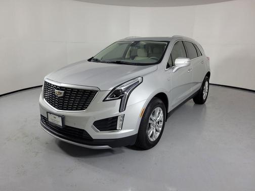 Radiant Silver Metallic 2020 Cadillac XT5 Premium Luxury