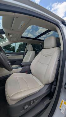 Radiant Silver Metallic 2020 Cadillac XT5 Premium Luxury