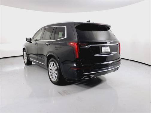 2022 Cadillac XT6 Premium Luxury FWD