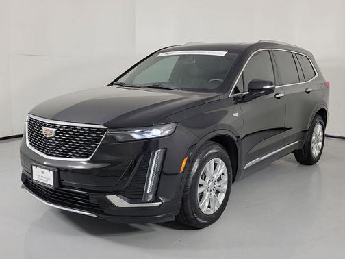 Stellar Black Metallic 2025 Cadillac XT6 Luxury FWD