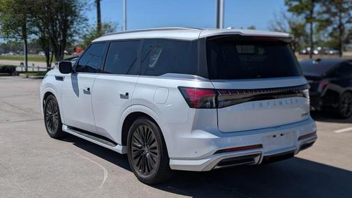 2025 INFINITI QX80 SENSORY AWD