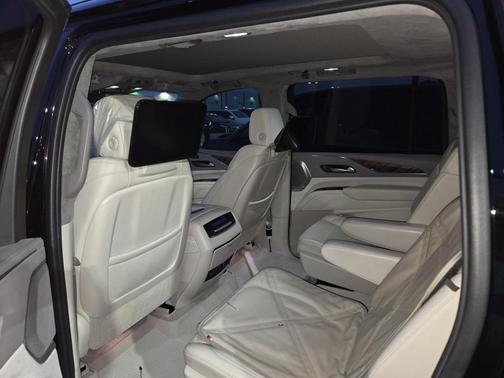 2021 Cadillac Escalade ESV Premium Luxury Platinum